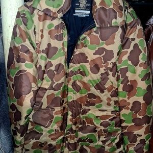 STEARNS Men's Green and Brown Camo Field Jacket AND FLOATATION DEVICE